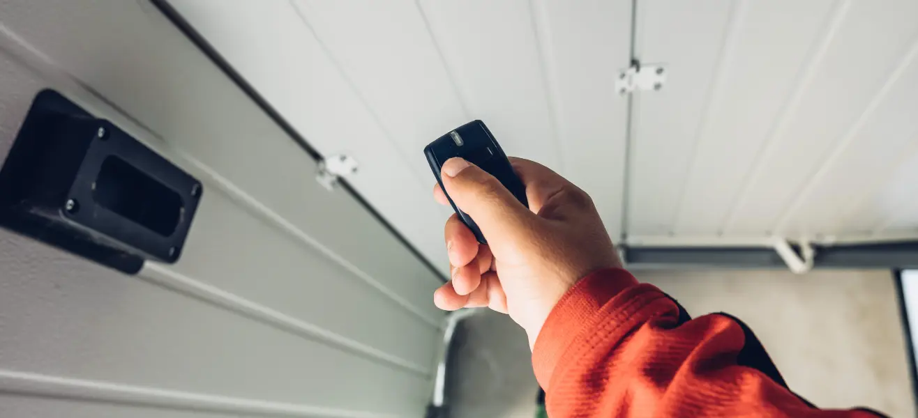 Image of a garage door opener and remote.